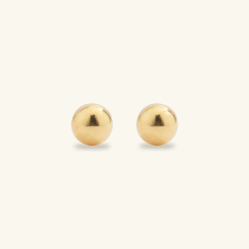 Glänzende goldene Kugel-Ohrstecker