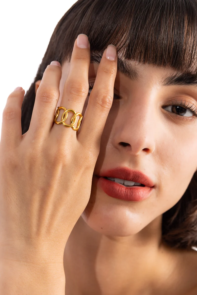 Eloura Ring