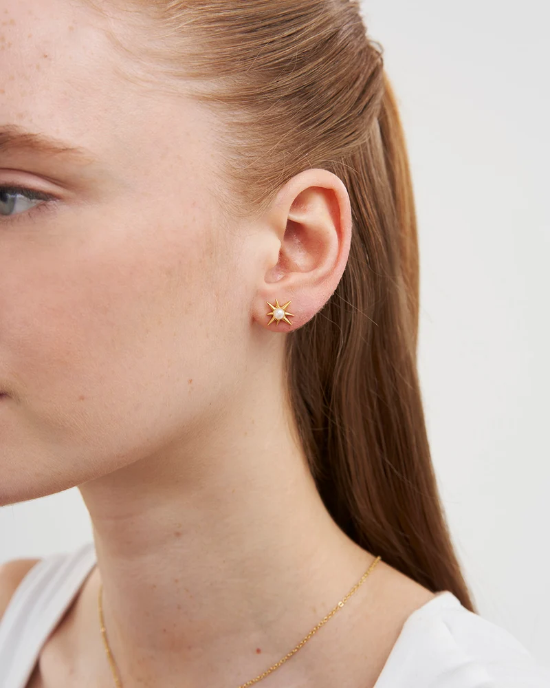 Star Pearl Stud Earrings in Gold