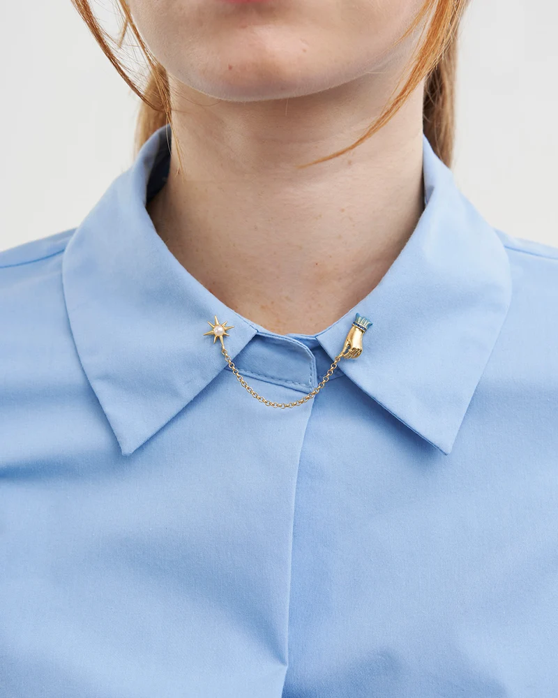 Palm Of Your Hand Pearl Chain Collar Brooch in Gold