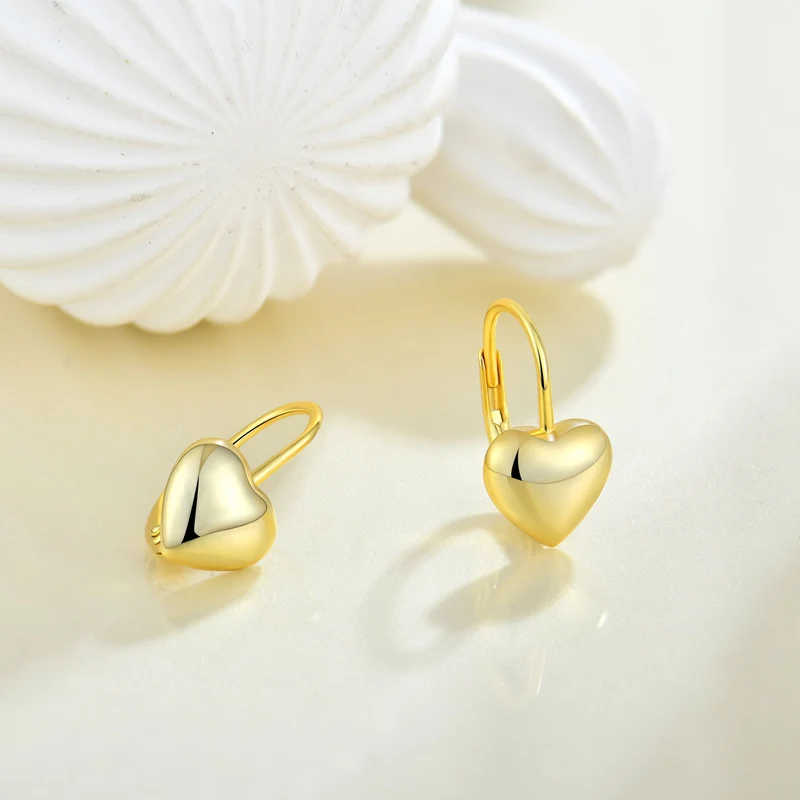 Goldene Herz-Mini-Tropfenohrringe