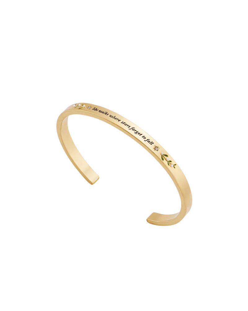 Niva Mistletoe Pearl Bangle in Gold