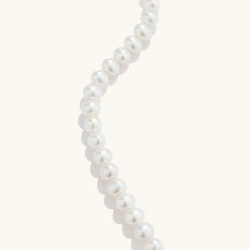 Bezaubernde Süßwasserperlenkette, 6–6.5 mm, 16 cm