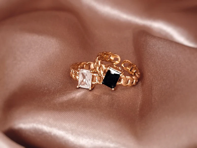 Yara White Ring