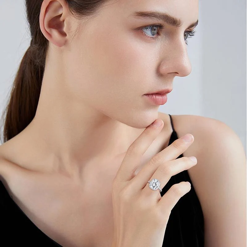 Passionate Love Premium Moissanit Halo Verlobungsring 4 Karat