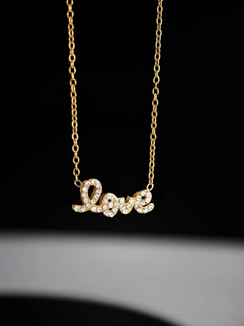 Scripted Love Halskette