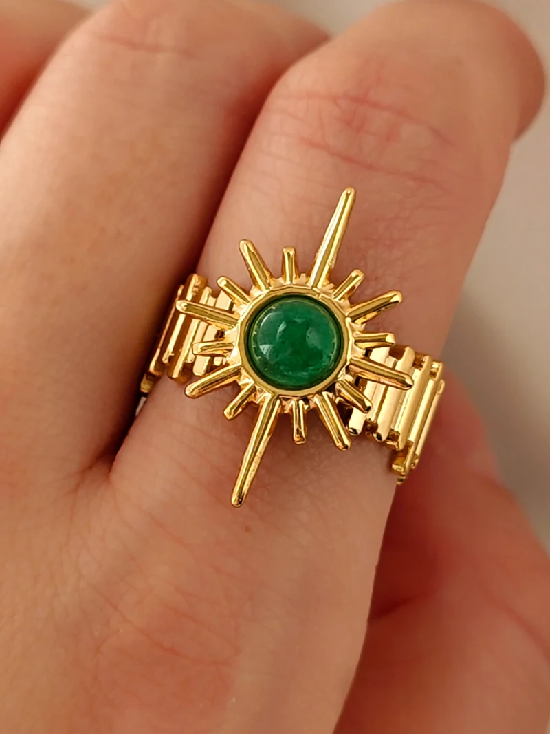 Grüner Sonnen Ring
