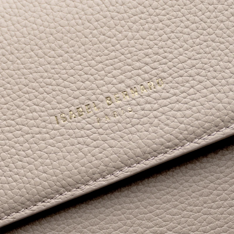 Isabel Bernard Femme Forte Heline Taupe Kalbsleder Handtasche IB21039