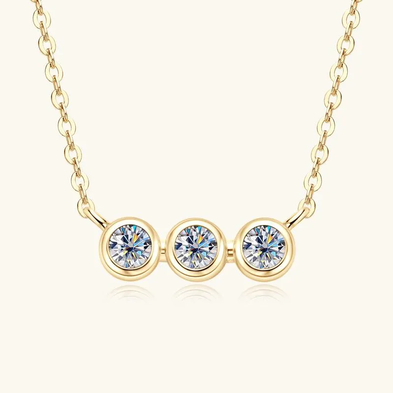 Triple Blessings Premium Moissanit-Anhänger-Halskette
