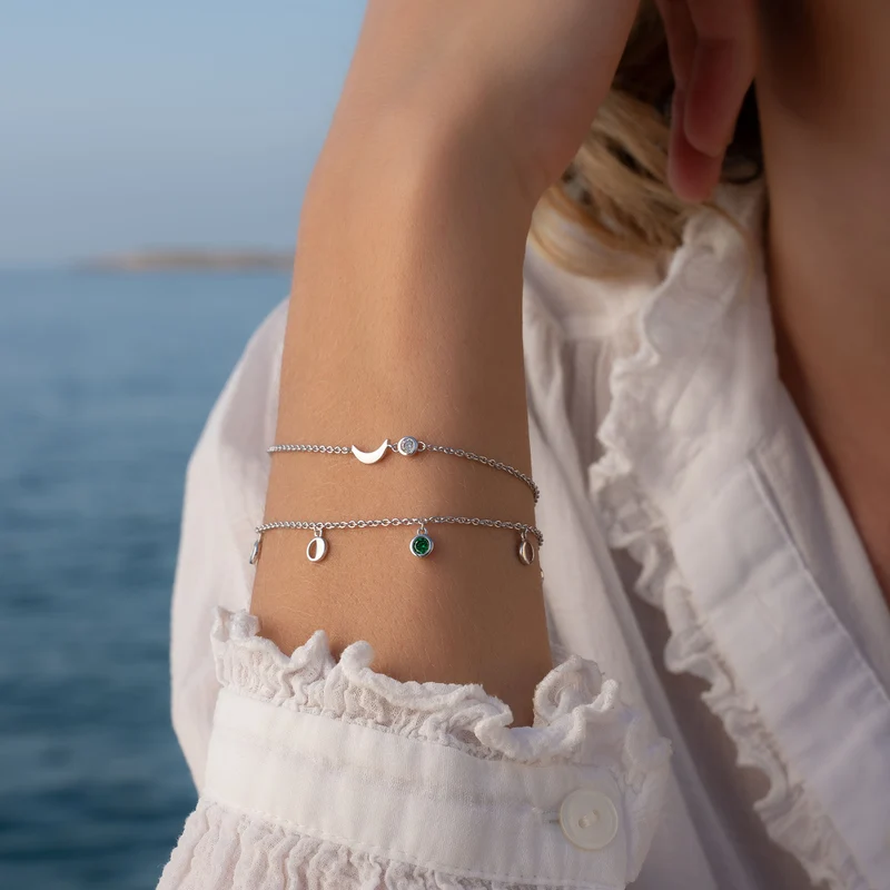 Violet Hamden Violet's Gift 925 Sterling Silbernes Armband- und Ohrstecker-Geschenkset mit Grünen Zirkonia-Steinen VH90061