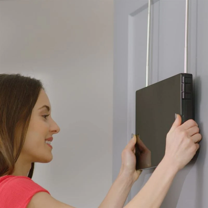 UNIQ 360° faltbarer Schminkspiegel zum Aufhängen – 3-fach (Hanging Mirror)