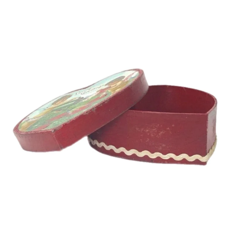 Cupids Gardening Candy Box