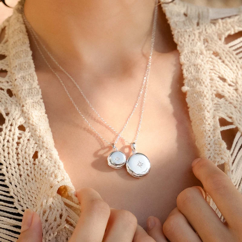 Violet Hamden Sisterhood Memory 925 Sterling Silberne Halskette mit Fotomedaillon VH340029