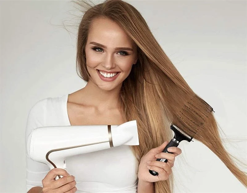 TBC Haarbürste – Curved Paddle Brush mit Wildschweinborsten – Schwarz