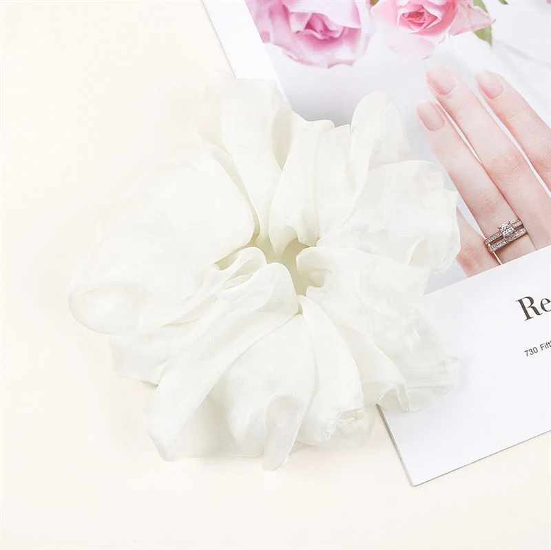 SOHO Keeya Scrunchie – Weißer Chiffon