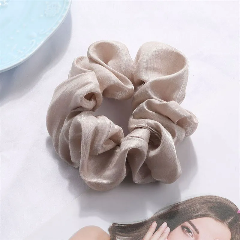 Scrunchie aus Satin – Macadamia beige – SOHO Gwen