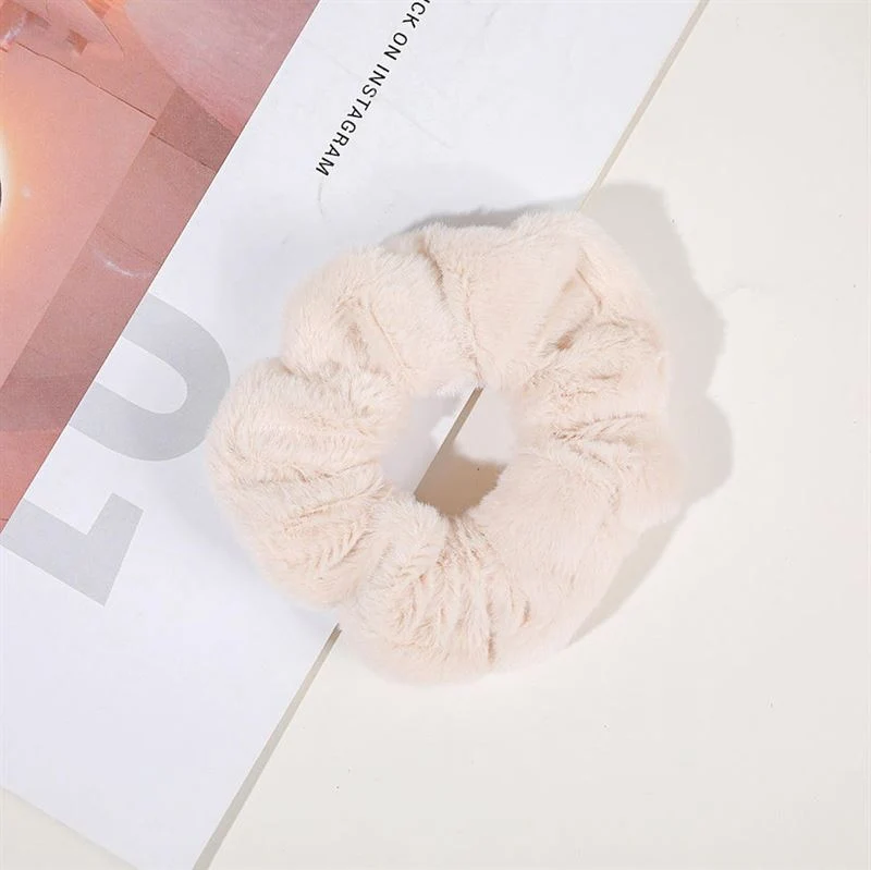 Scrunchie SOHO Teddie – Cremeweiß aus Kunstfell