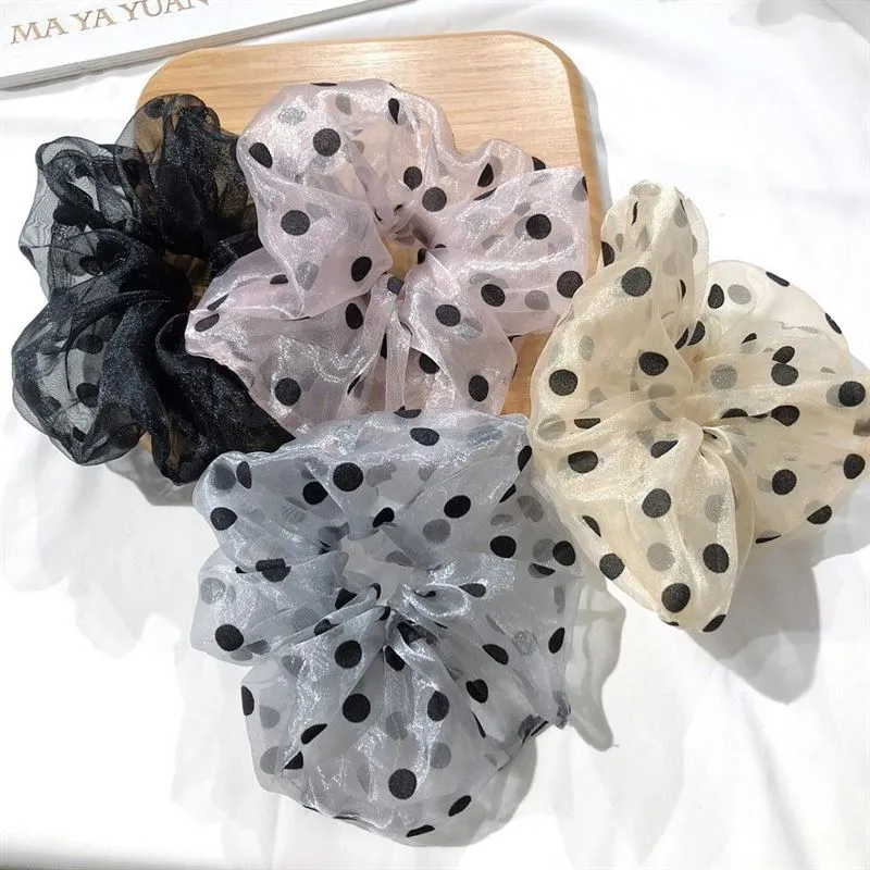 SOHO XL Scrunchie – Creme mit Punkten
