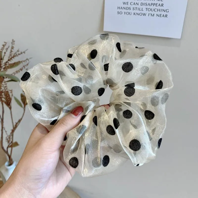 SOHO XL Scrunchie – Creme mit Punkten