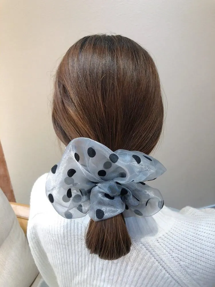 SOHO Scrunchie XL – Organza mit Punkten – Schwarz