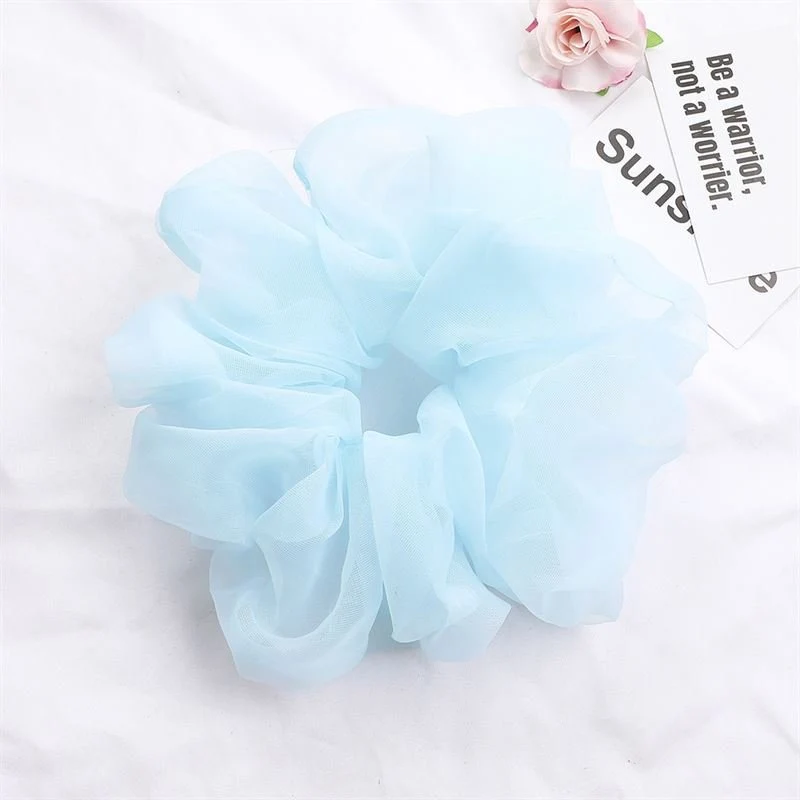 Scrunchie XL – SOHO Sola aus Organza in Babyblau