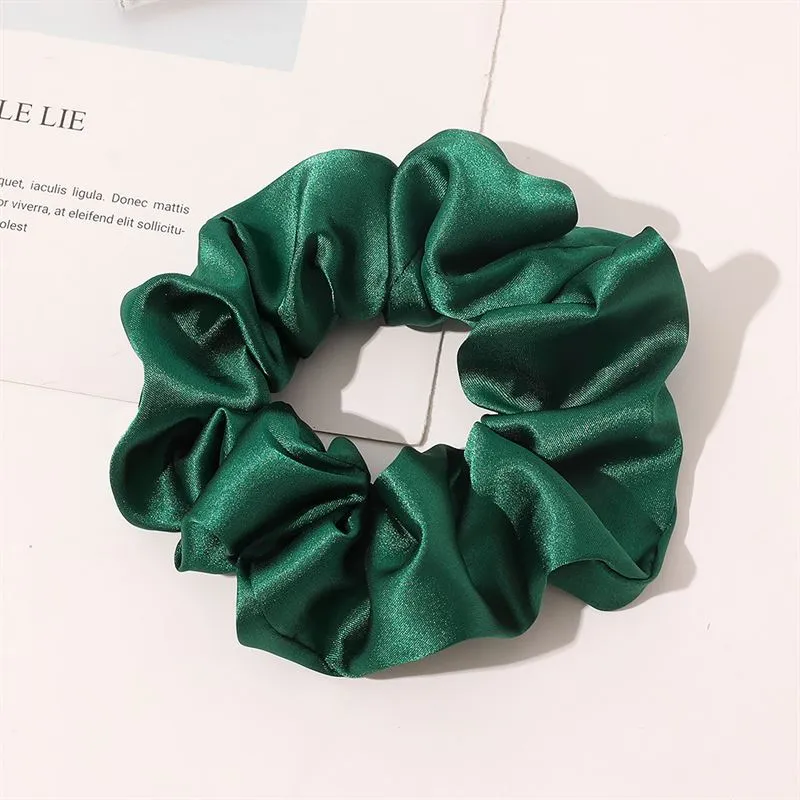 Scrunchie – Dunkelgrün aus Satin – SOHO
