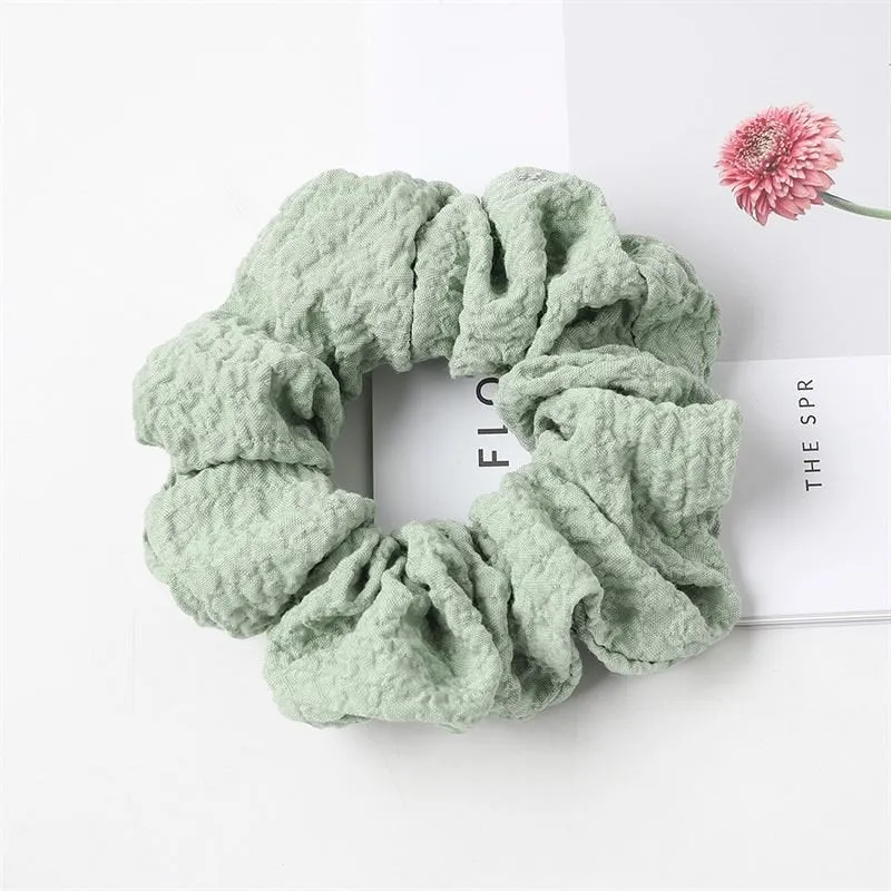 Scrunchie SOHO Frida – Pastellgrün aus Baumwolle
