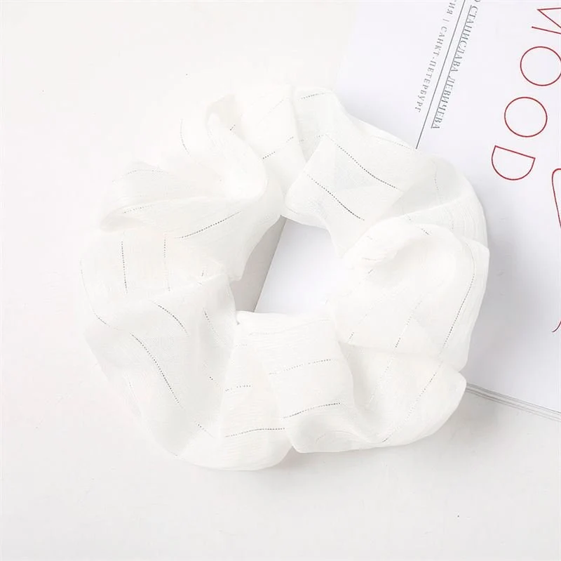 Scrunchie – Weiß mit Silber-Glimmer