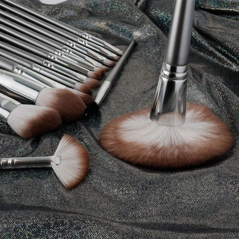 Technique PRO Komplettes Make-up-Pinselset – 14 Make-up-Pinsel