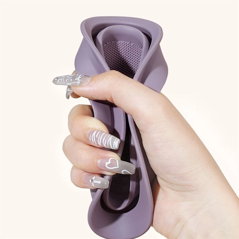 Technique PRO – Faltbare Reinigungsschale für Make-up-Pinsel aus Silikon – Nude Rose