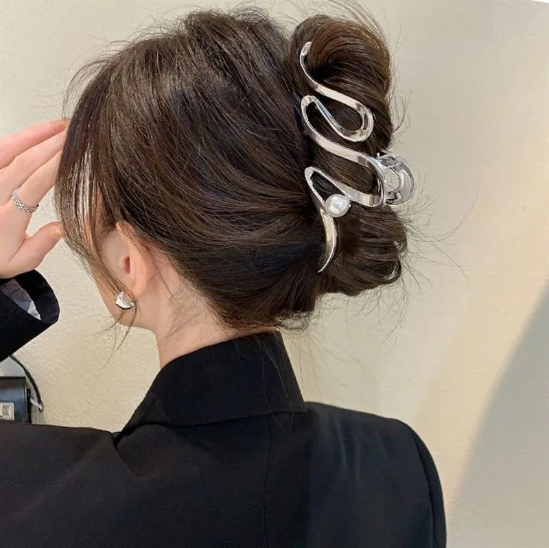 SOHO Sania Haarspange – Silber mit Wellenform