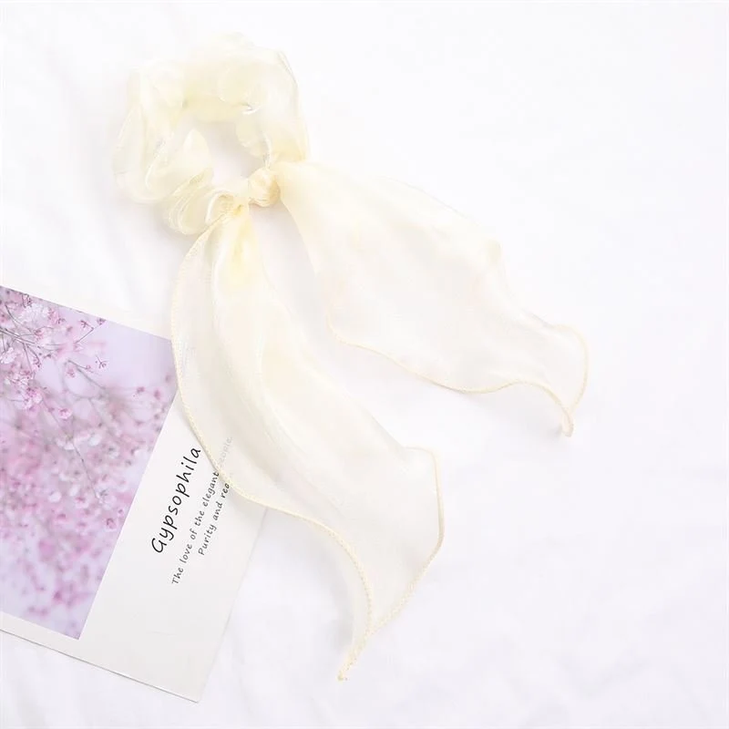 Scrunchie mit Tuch in Weiß von SOHO Ajni