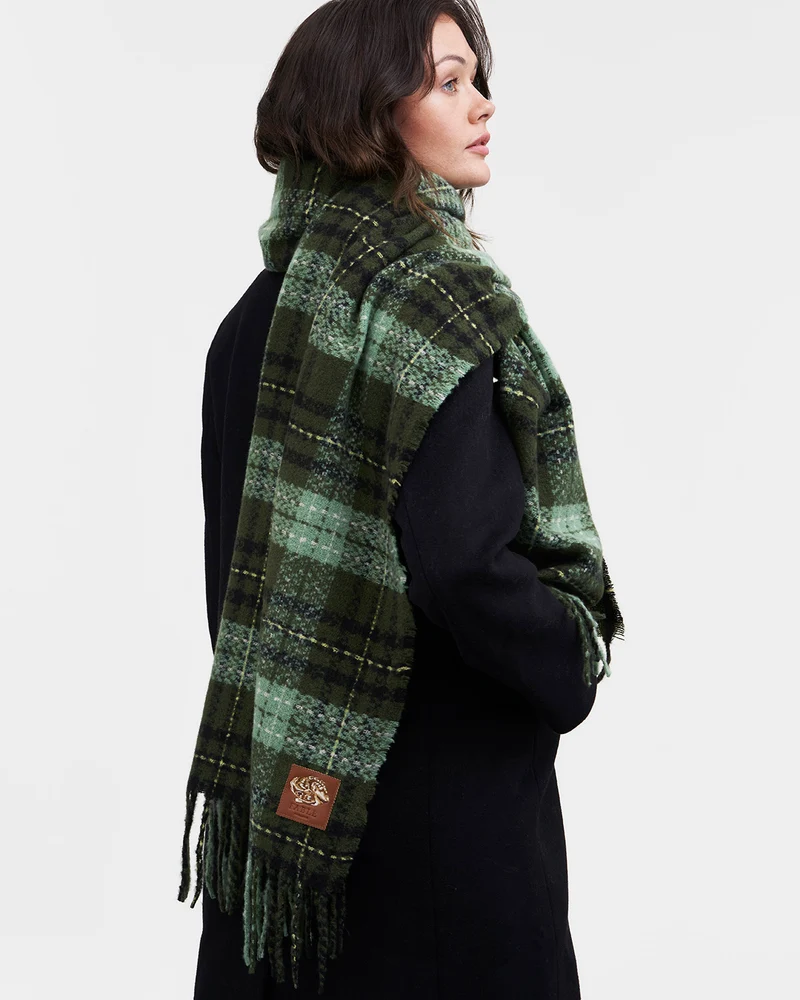 Boucle Scarf in Green