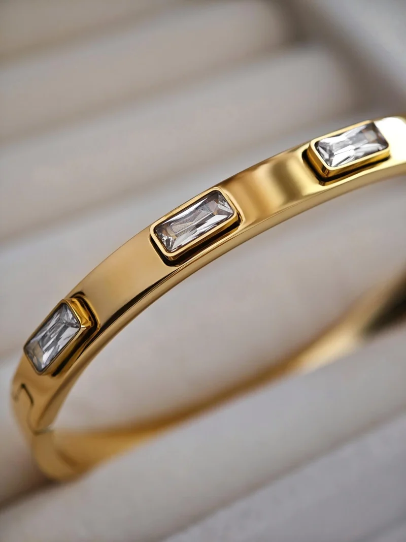 Glossy Square Armreif