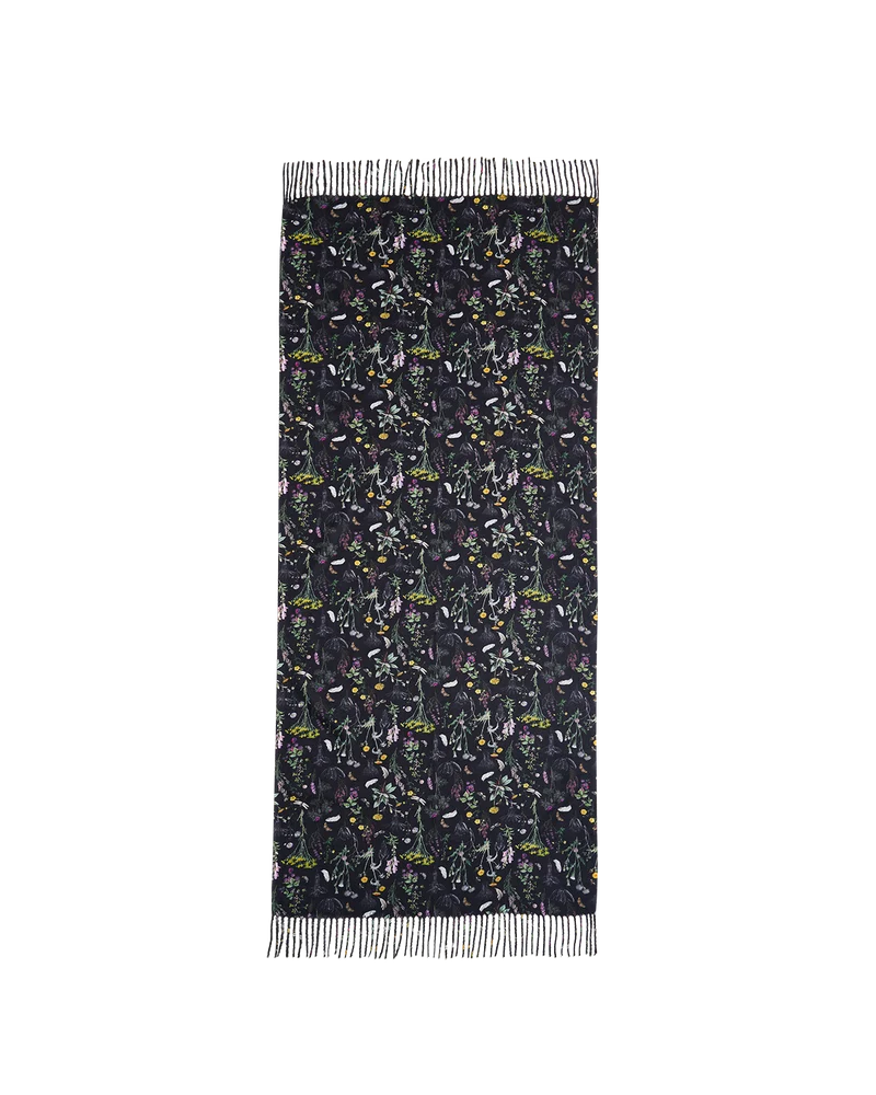Wilderness Scarf in Black