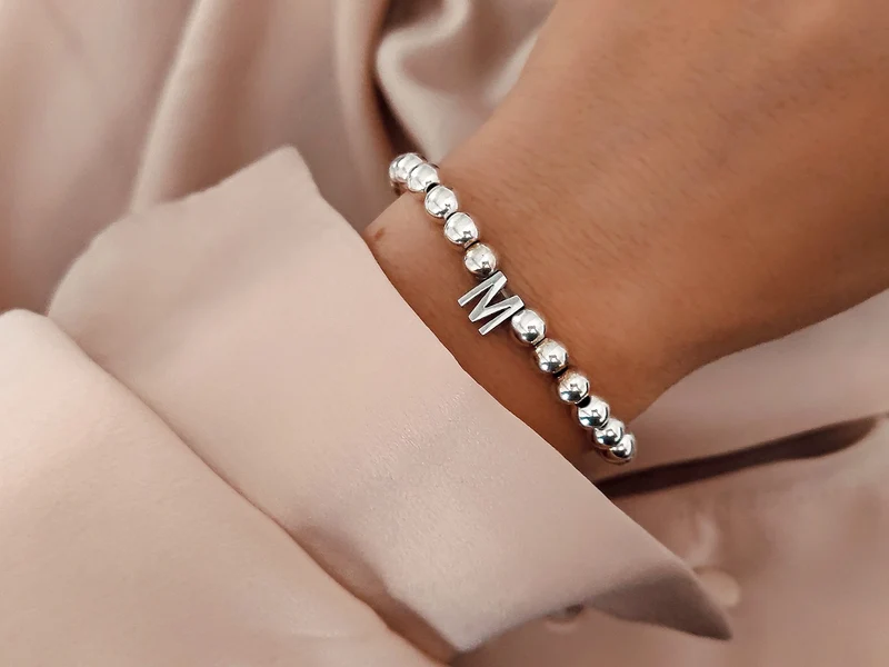 Initial Perlenarmband
