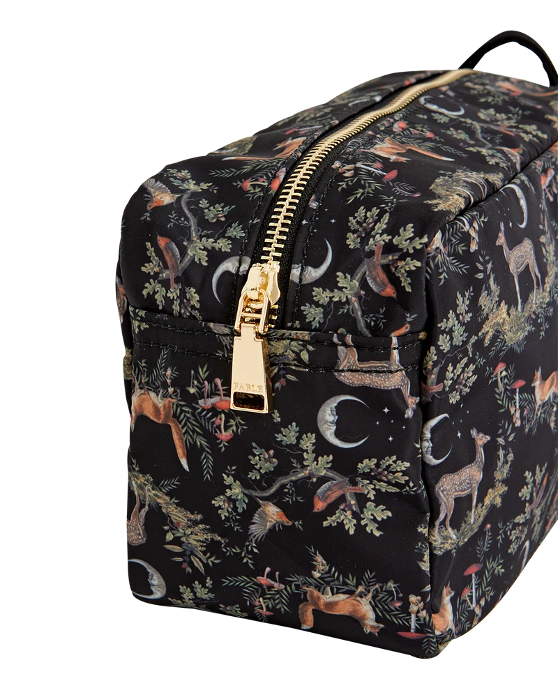 A Night's Tale Woodland Pouch Black