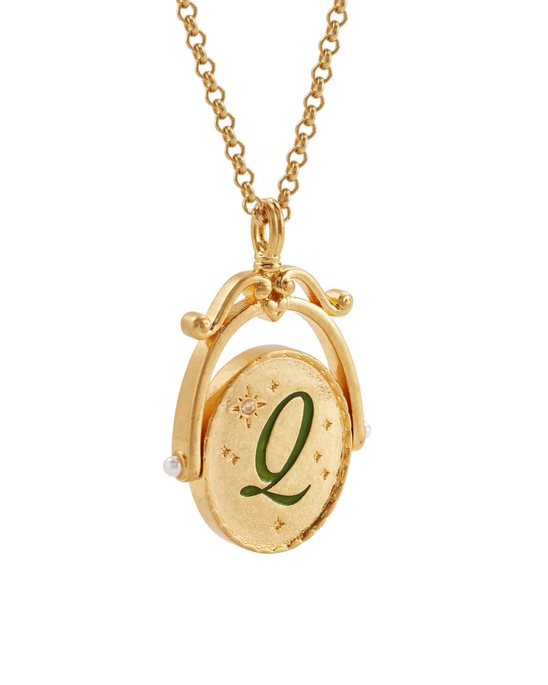 Q Initial Queen Annes Lace Gold Spinner Necklace