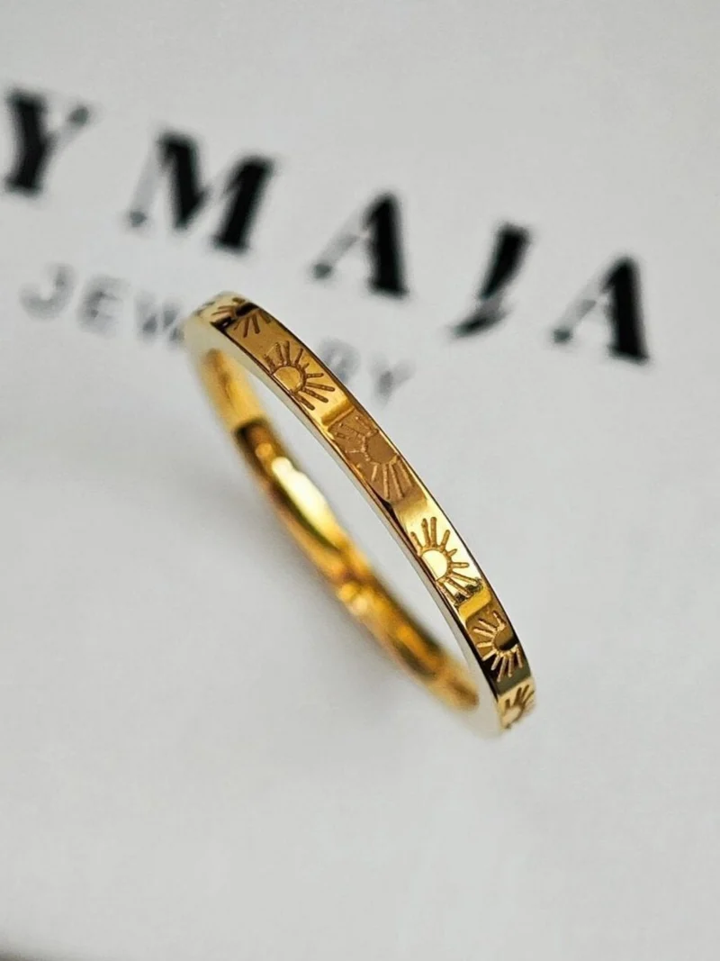 Sunny Ring