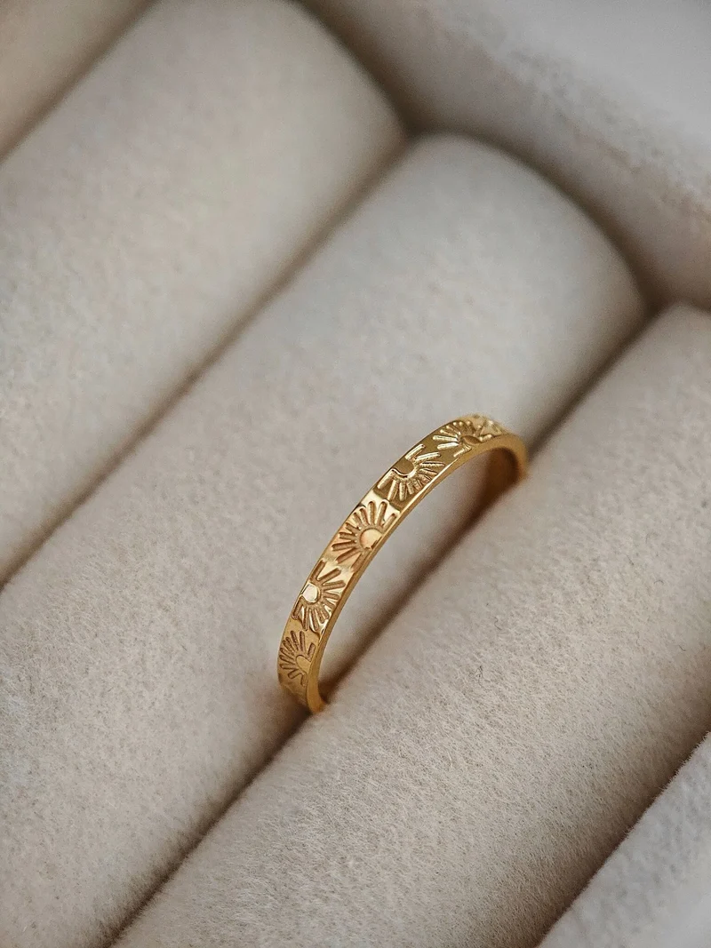 Sunny Ring