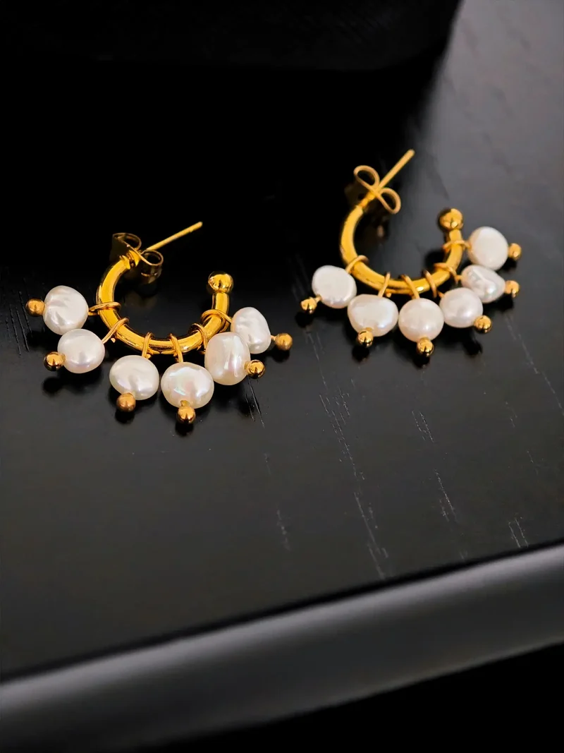 Pearl Arc Studs