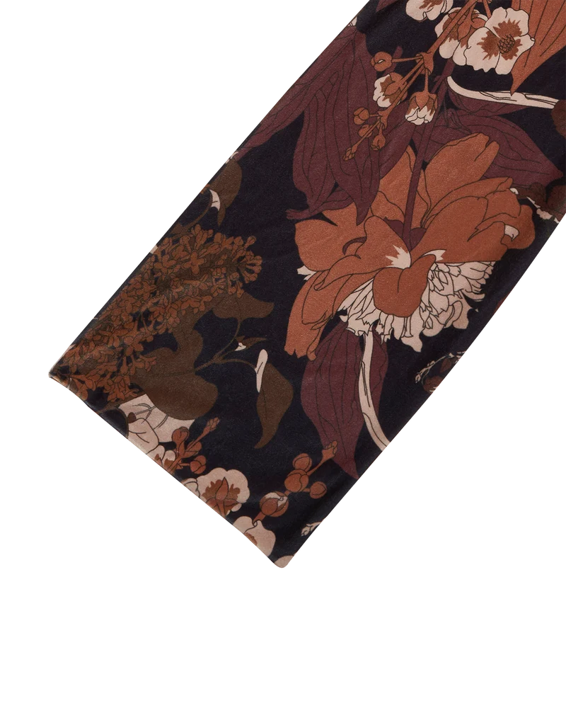 Deco Blooms Velvet Scarf in Black