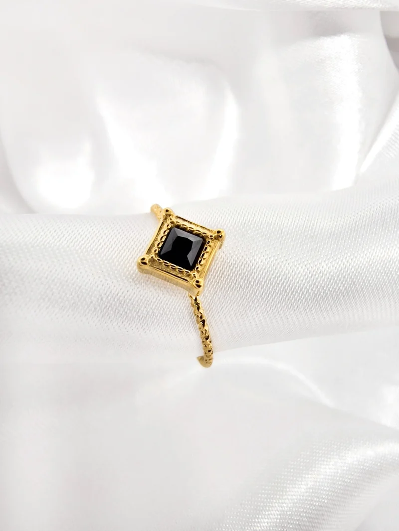 Black Vintage Ring