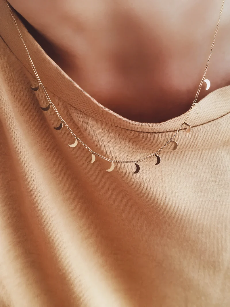 Moon Choker Halskette