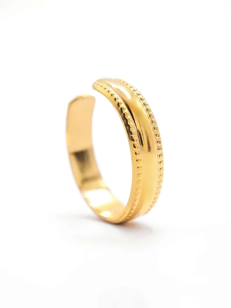 Almina Ring