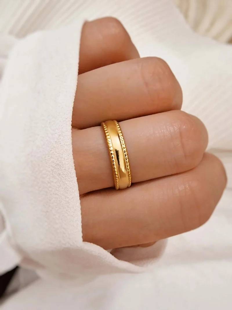 Almina Ring