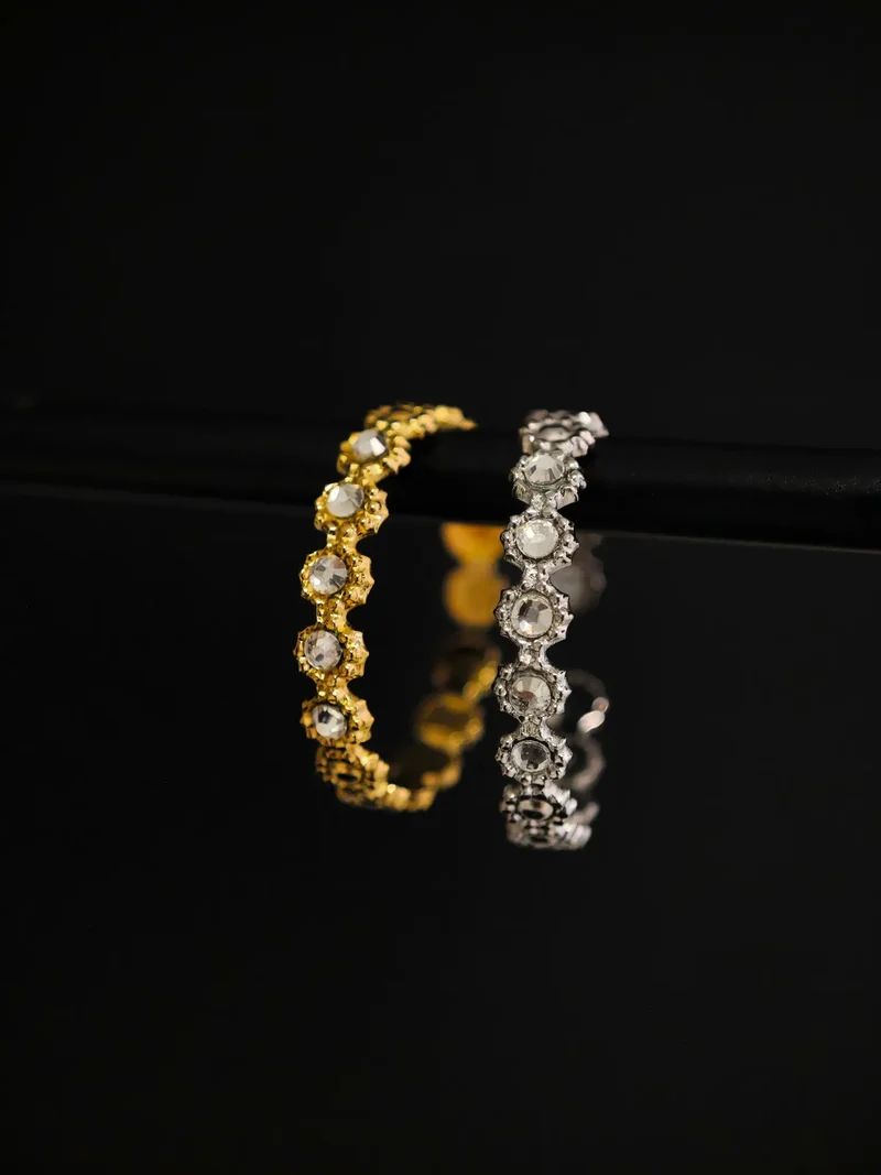 Fiora Ring