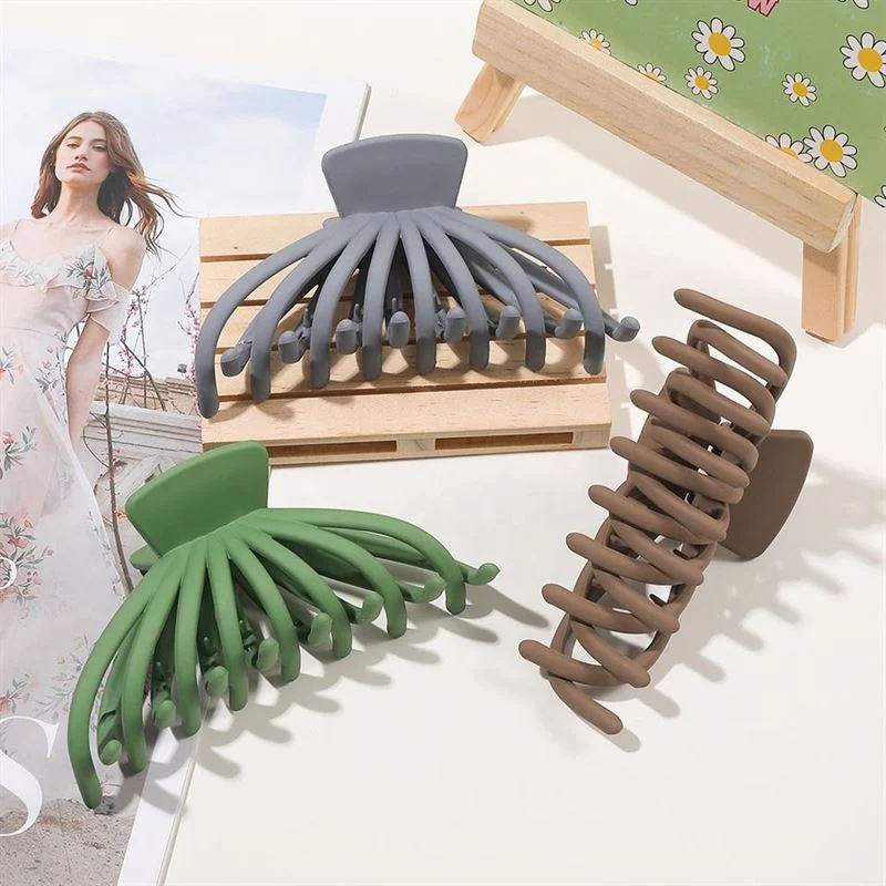 Haarspange SOHO Elida – Braun aus Kunststoff – 12 cm
