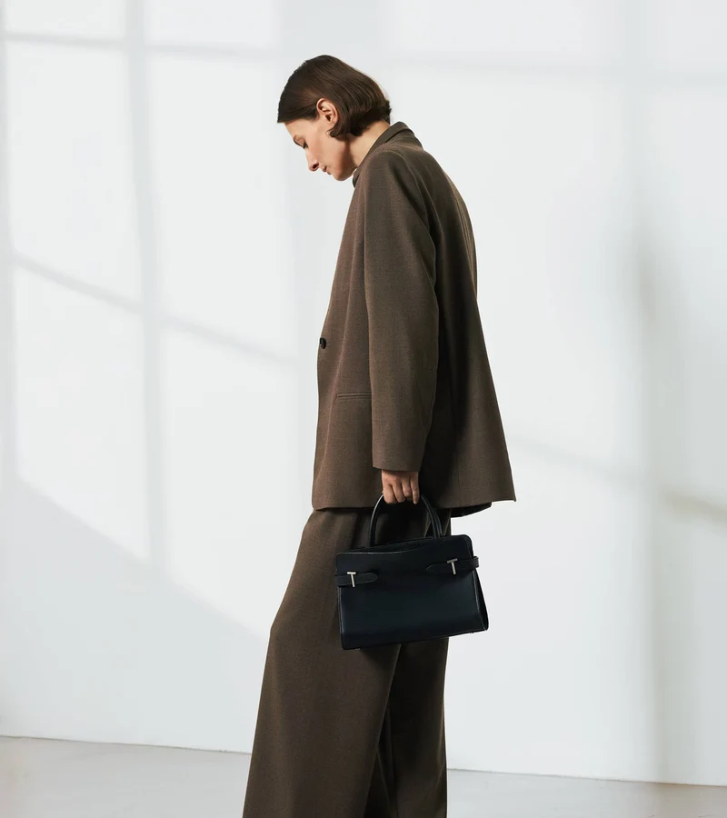 Sac à main moyen modèle Emie en cuir lisse et refente de velours