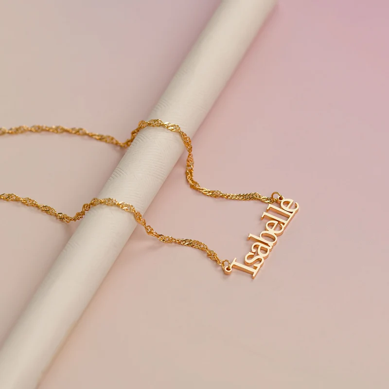 Vivola name necklace gold